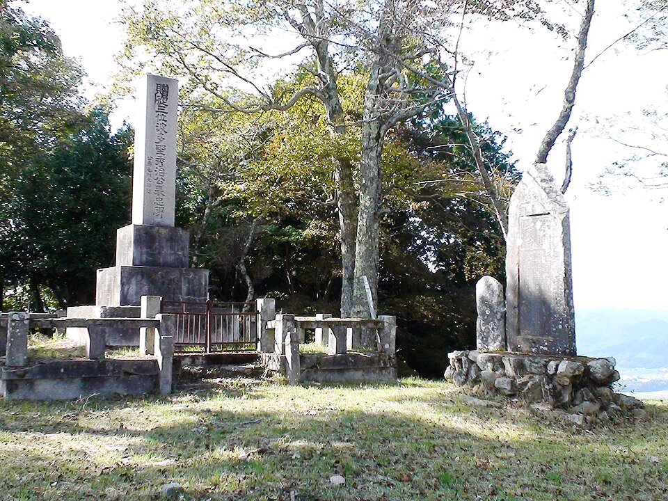八上城（兵庫）