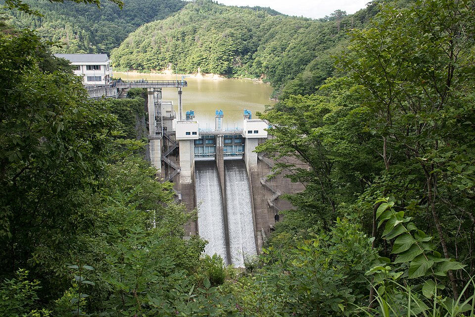 花山ダム（宮城）