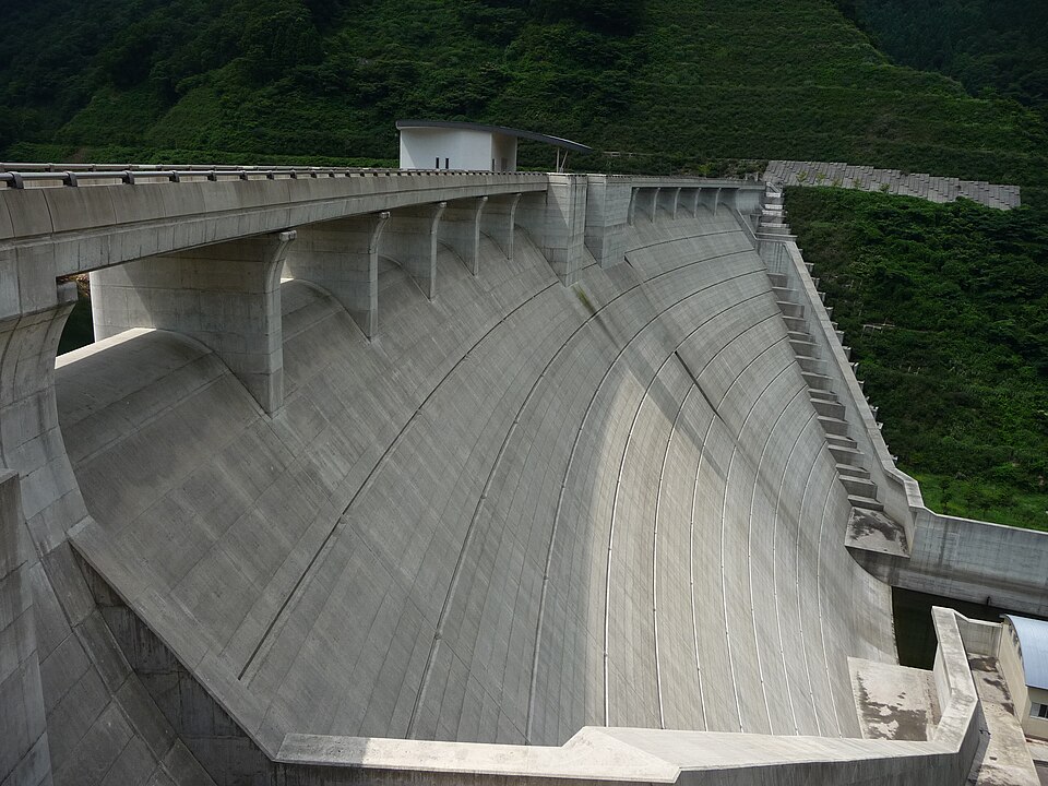 九谷ダム（石川）