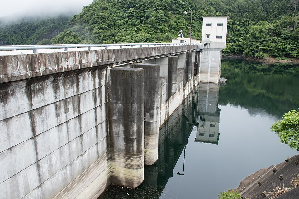 満濃池ダム（香川）