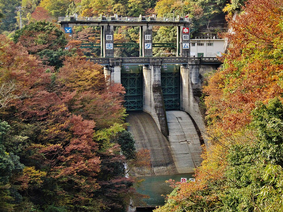 道志ダム（神奈川）