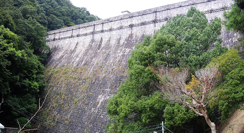 布引五本松ダム（兵庫）