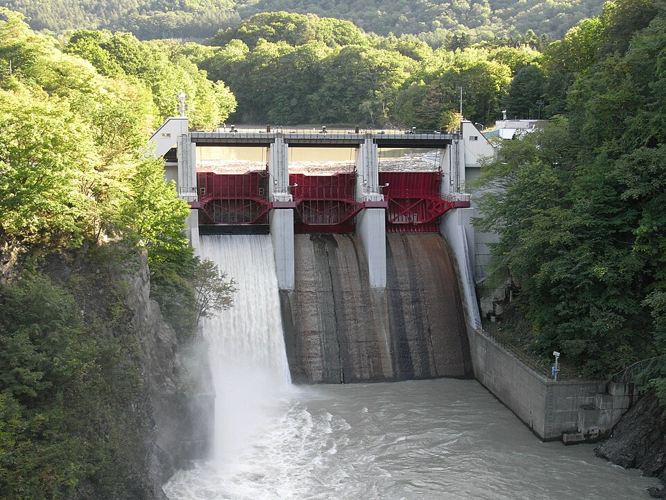 岩知志ダム（北海道）