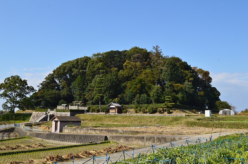 山田高塚古墳（大阪）