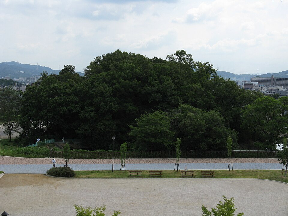峯ヶ塚古墳（大阪）