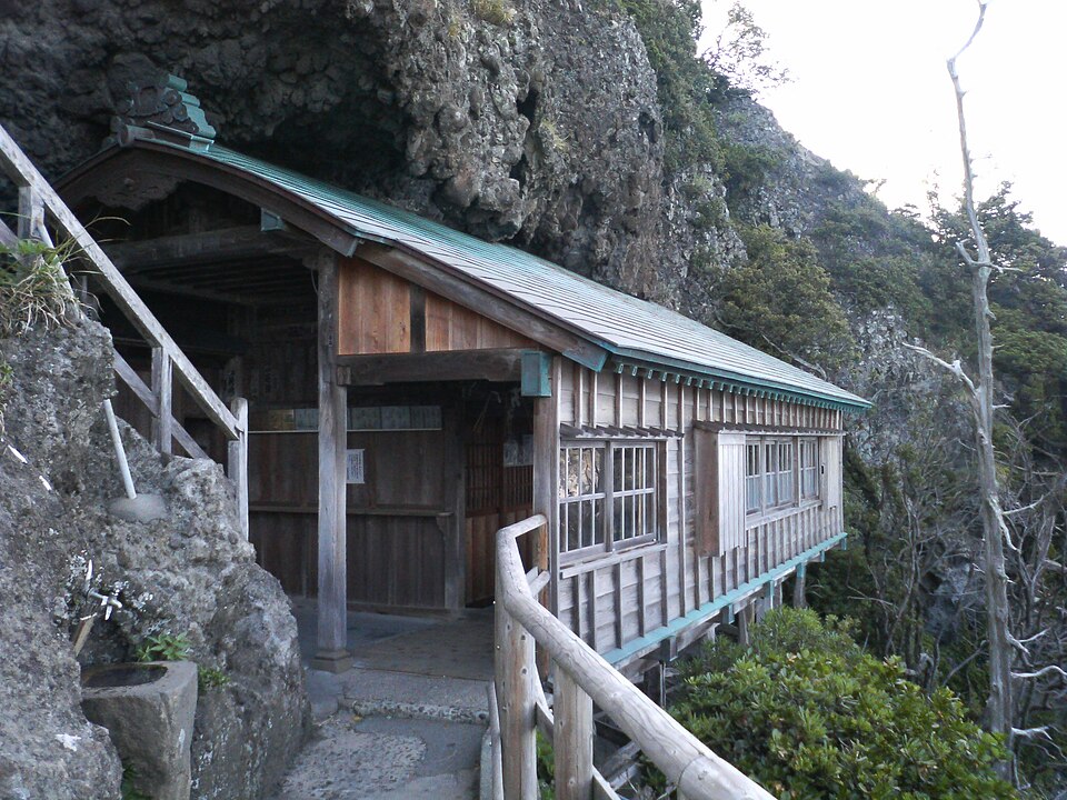 石室神社（静岡）