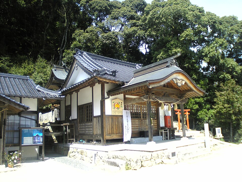 石上布都魂神社（岡山）