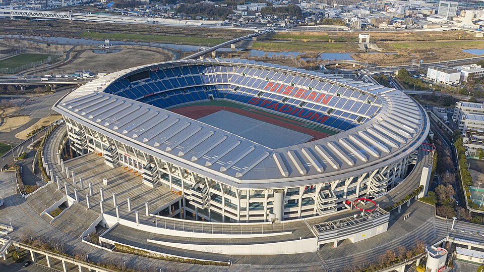 横浜国際総合競技場（神奈川）